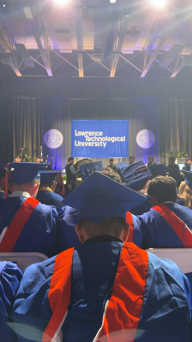 Nine_ow's tweet photo. Words cannot describe how happy I am to say that i finally graduated.
A lot of hard work, late nights, and sacrifices went into this moment, and I’m grateful for everyone who supported me along the way. https://t.co/0h8dcgw4d5