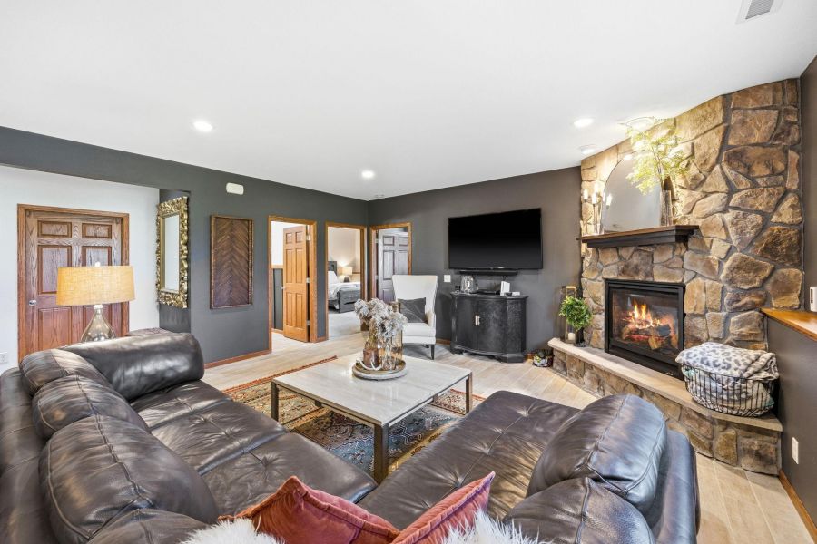 mnhometown's tweet photo. Hometown Realty Featured 2026 Property of the Week 20. 1274 Sunburst Way SE, Hutchinson, MN. MLS# 7048839.
#hometownrealty #hutchinsonmnrealtors #homesforsalehutchinson #housesforsalehutchinson #realestatehutchinson 
https://t.co/fVpMHm9LZn https://t.co/oTo1wSoKwF