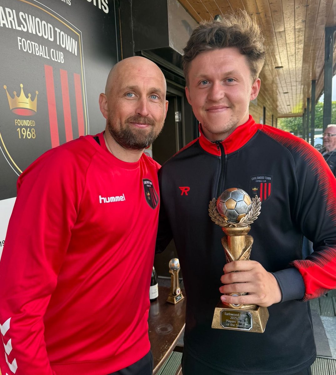 Earlswood Town FC tweet media