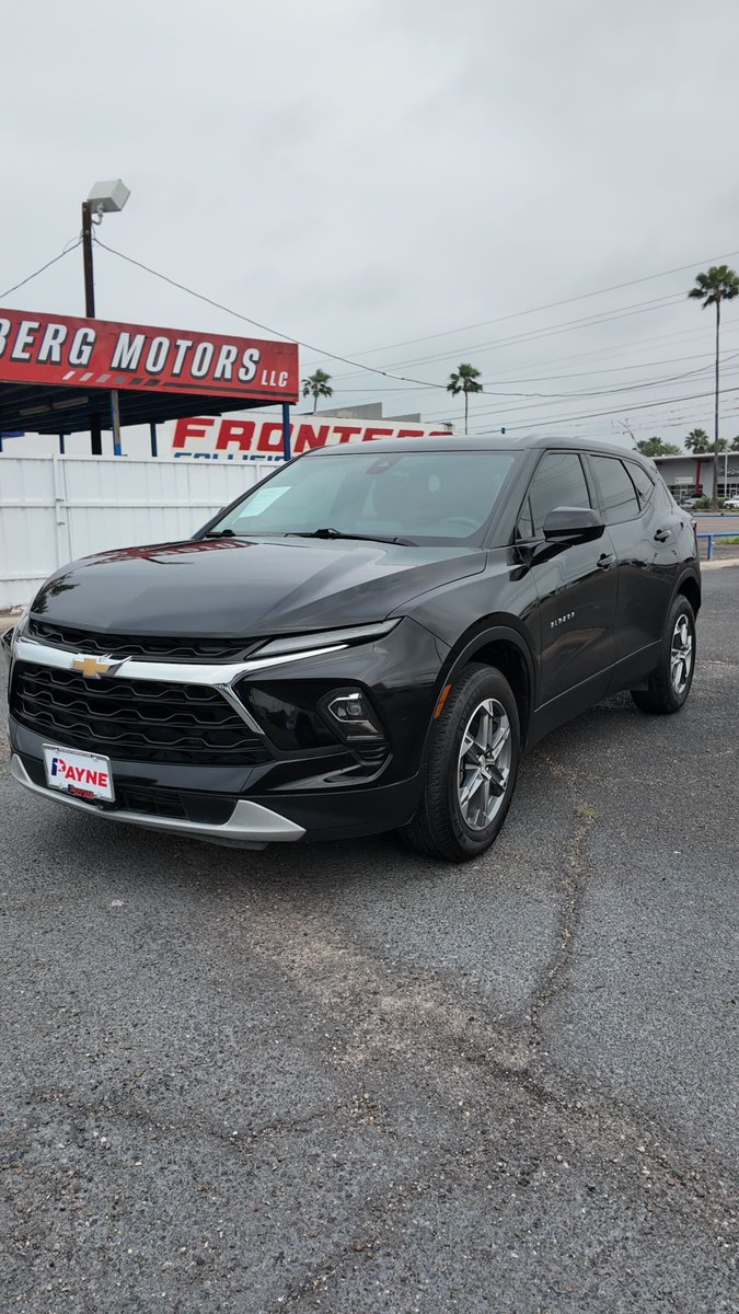 PayneMcColl's tweet photo. Style meets performance in this 2023 Chevrolet Blazer LT! 🚗💨

With its bold, sporty design and a spacious, tech-filled interior, this SUV is built to stand out on the McAllen roads.

Come see us at Payne Pre-Owned McColl and take it for a spin today! 📍

#ChevyBladzer #Payne https://t.co/hG7pJNCxSk