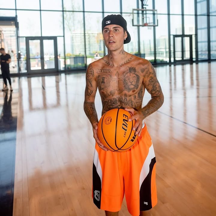 Justin Bieber Dumps tweet media