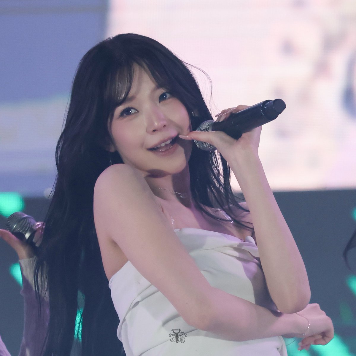 감자챙칼 tweet media