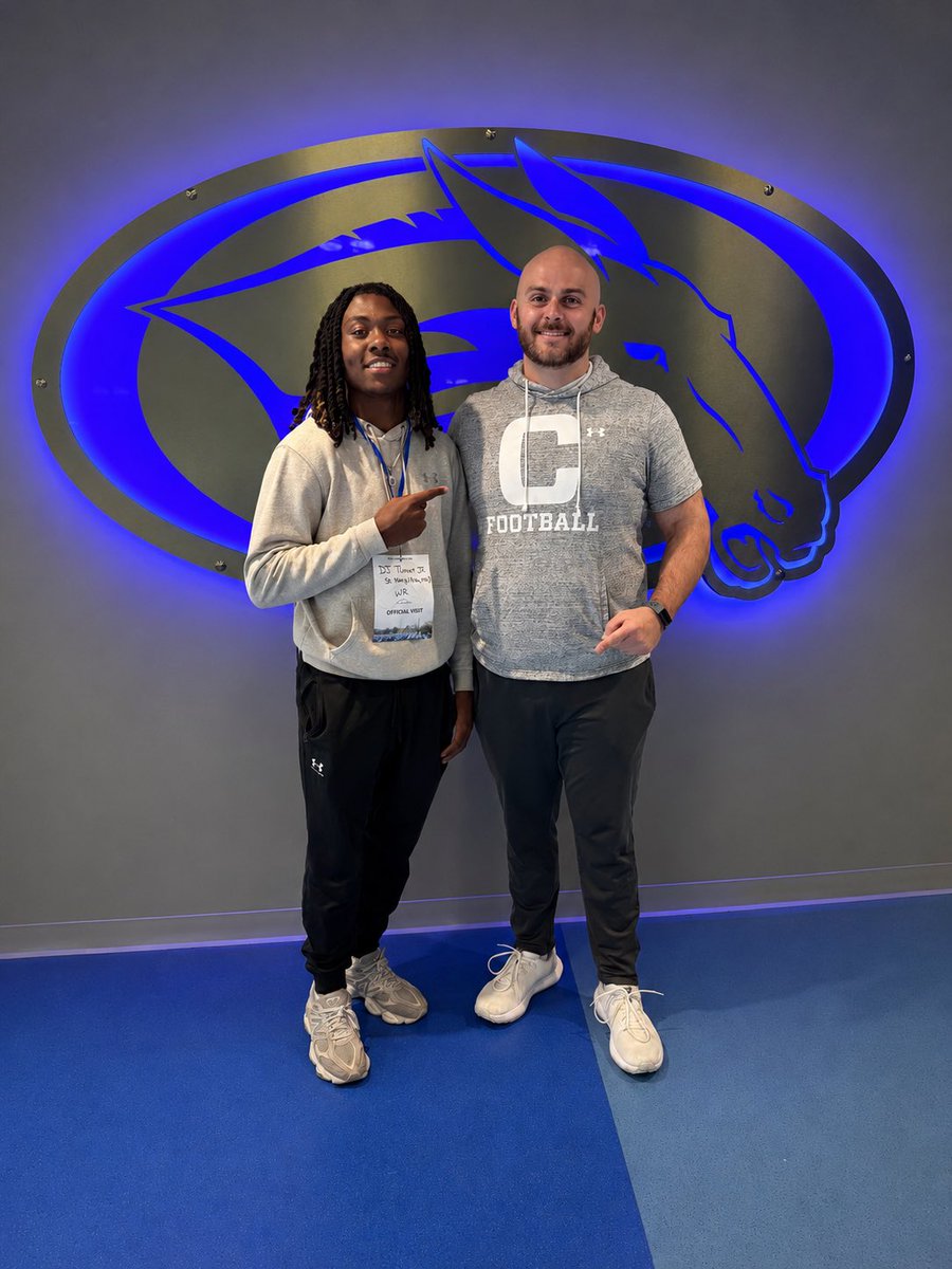 DaEngineer6's tweet photo. Amazing Visit today, @NickSpause @BallCoachC @Colby_Football Great Atmosphere Great Conversations.  @coachwynn6 https://t.co/6pvl5h7SUd