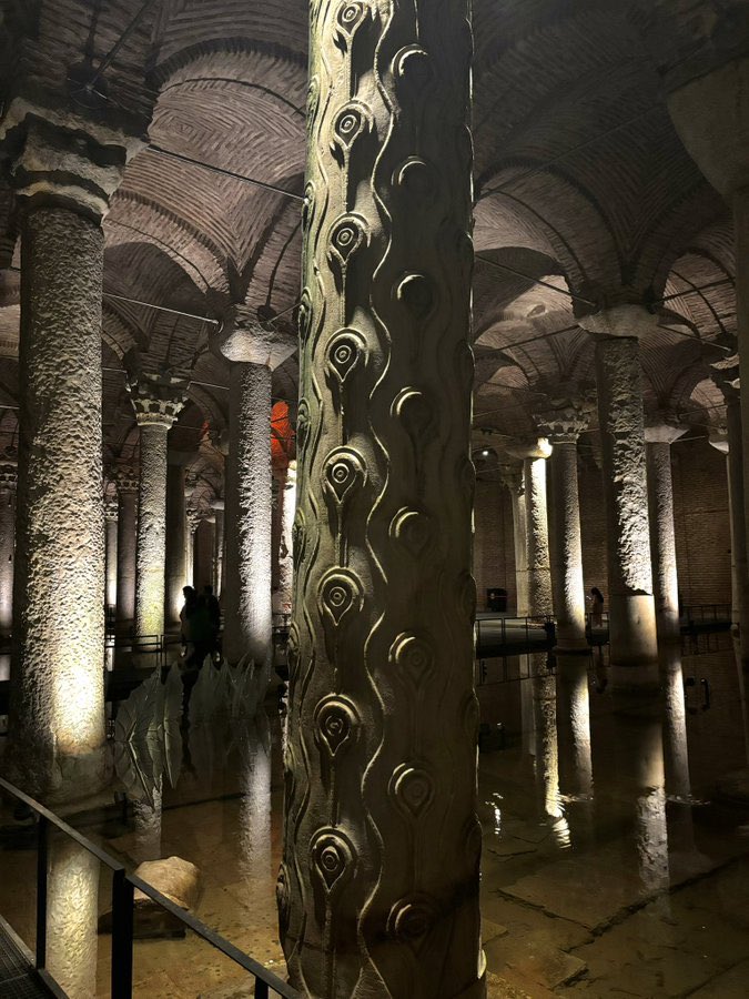 RomeInTheEast's tweet photo. A beautiful column from the Basilica Cistern in Istanbul. It is the most famous cistern of Constantinople. https://t.co/QiCCzqLutY