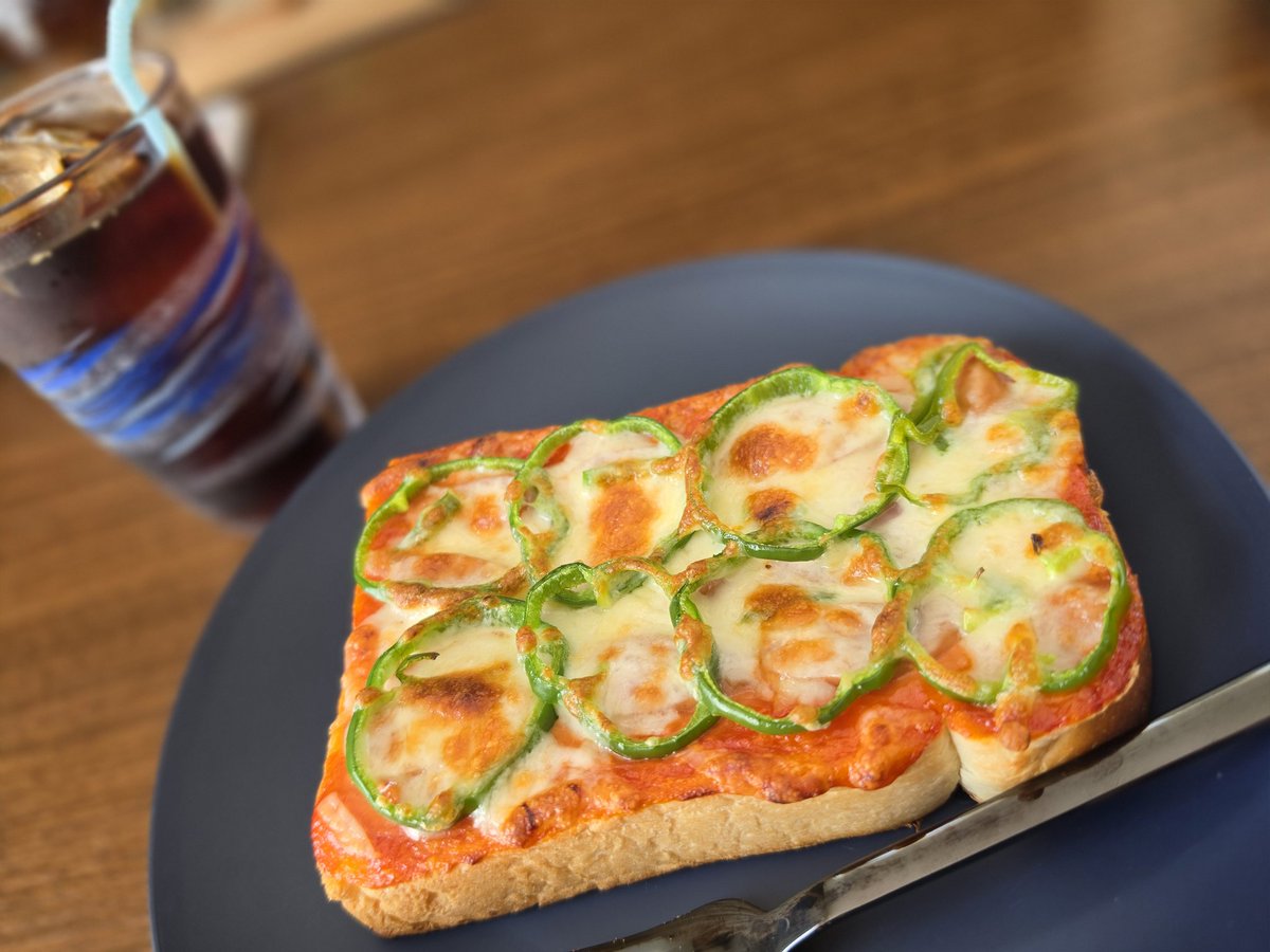 Coffee6188's tweet photo. 久々に朝時間出来たからピザトースト🍕 https://t.co/CenBmAxILj