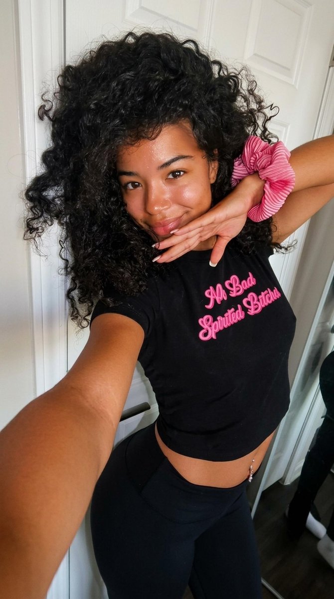 arelisoleil's tweet photo. No Bad Spirited Bitches! 
@journicarr_ https://t.co/dZ3cSYhSoF