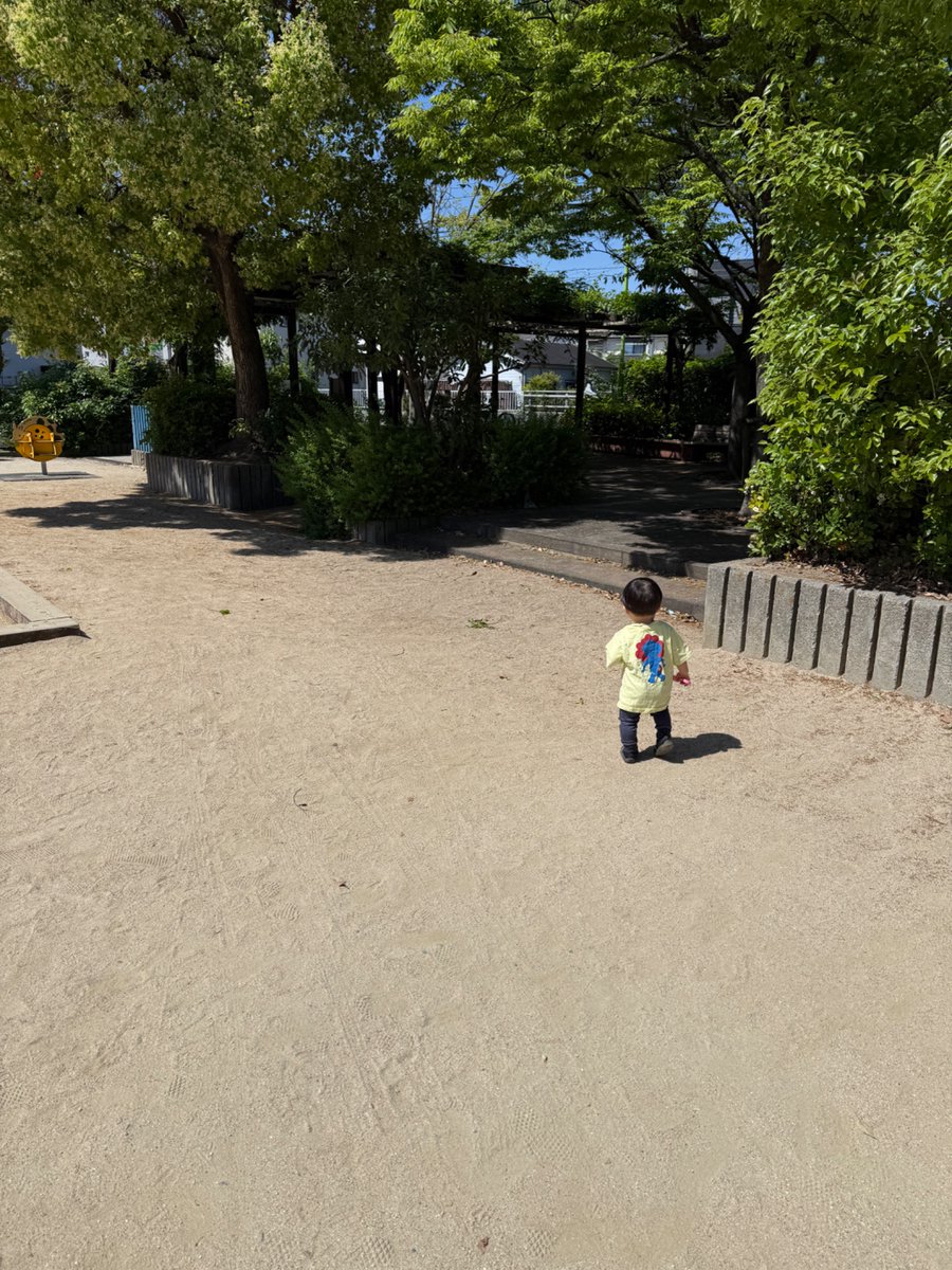 としだし tweet media
