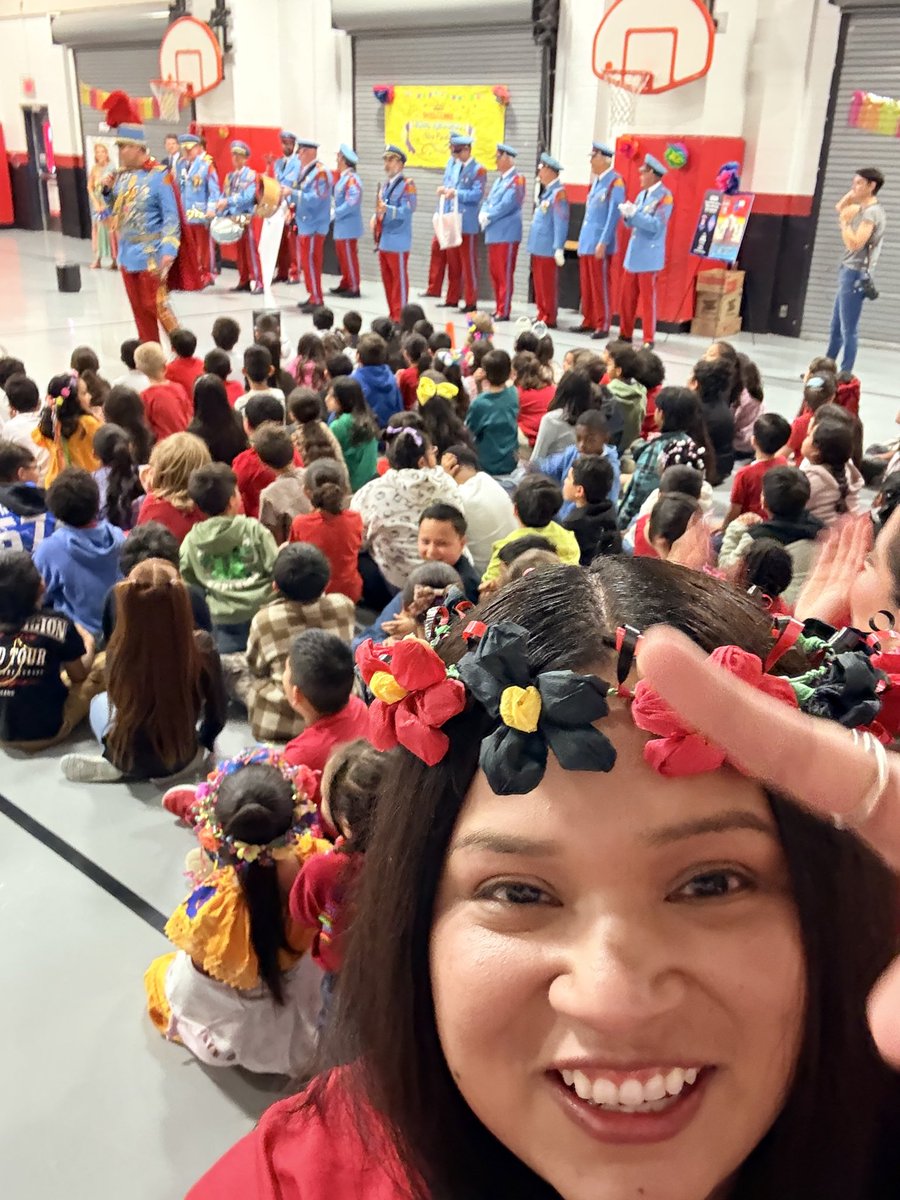APVidaurri's tweet photo. Fiesta 2026 ❤️🖤 https://t.co/ETNNhTlUlV