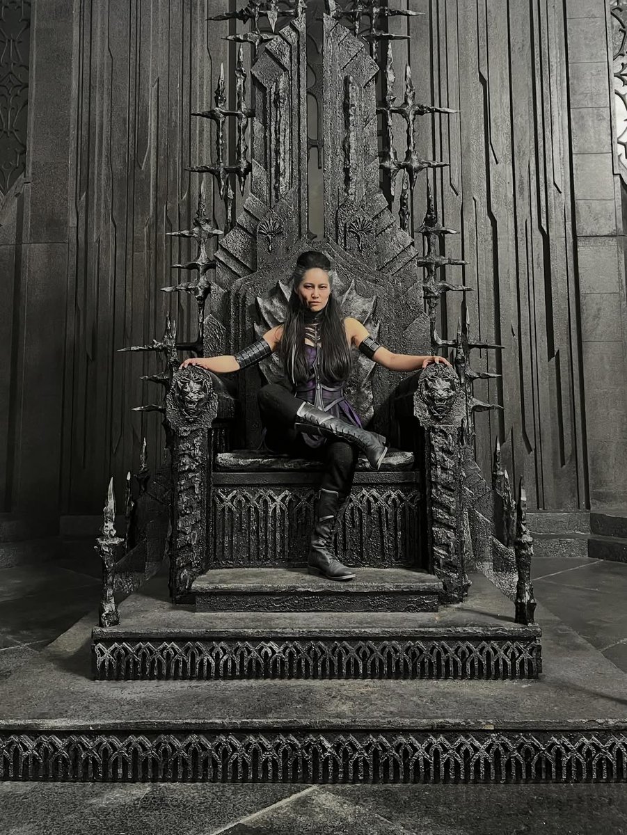 Ana Thu Nguyen as Queen Sindel!