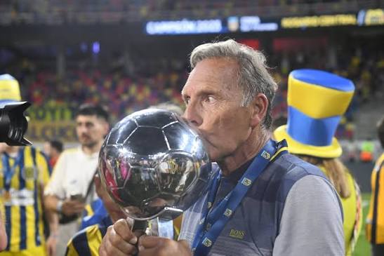 Que jodidos son los mata mata, cada día que pasa te haces más gigante, Miguel