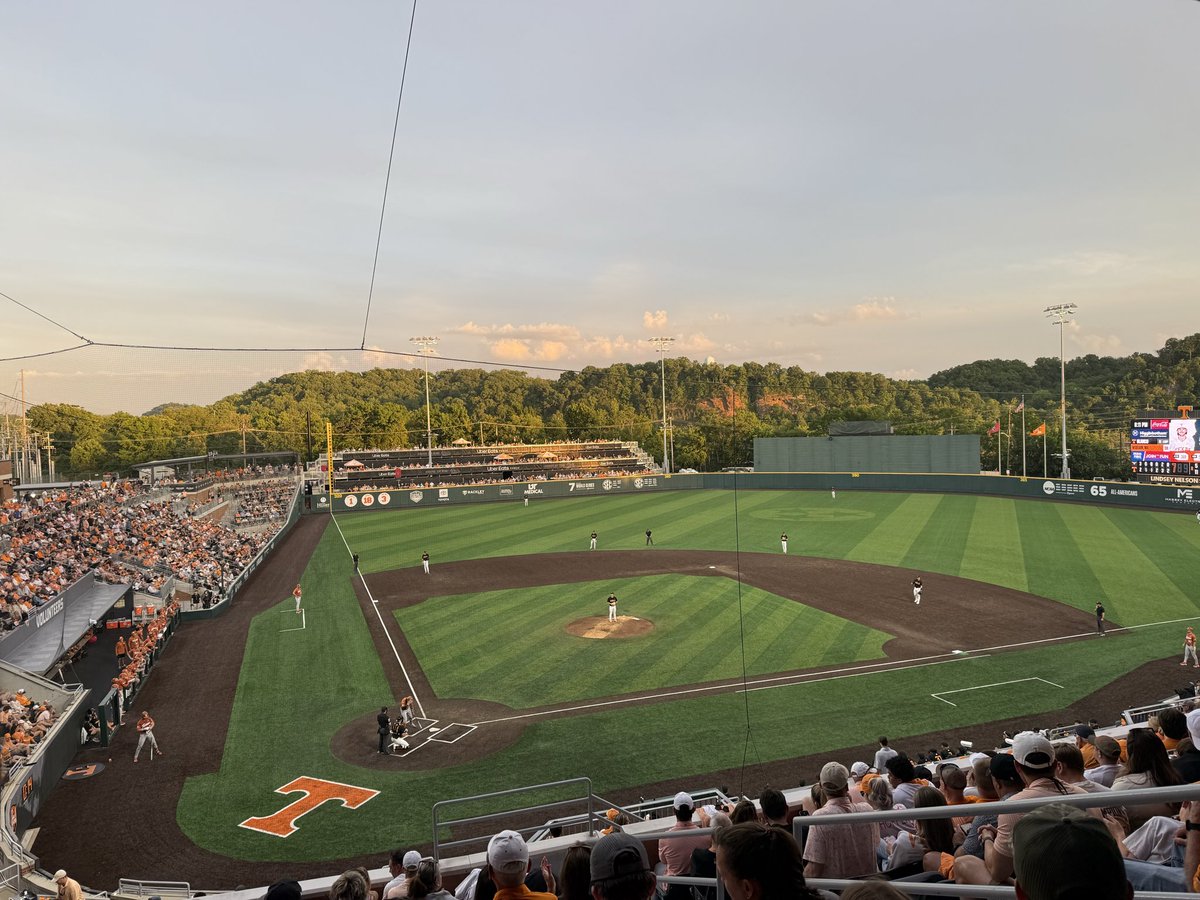 SECandMLBBlog's tweet photo. Vols win 14-9 against Texas. Vols scored every inning. Blanco was solid after a rough first and Vols had six homers and 16 hits. Incredible weekend to win the series. https://t.co/APjEBK2Jqc