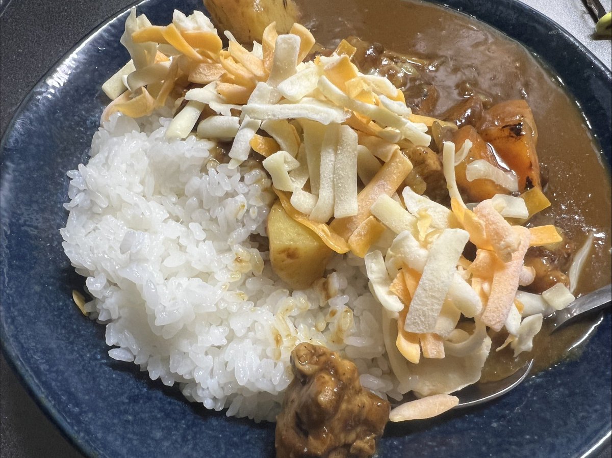 rinriniriam's tweet photo. #母の日
物理母の日は毎年カレーﾃﾞｽ 

秋葉原駅に載ってます！
ママいつもかわよい絵ありがとー

@Migetsu_yomi https://t.co/LM5WglhYU4