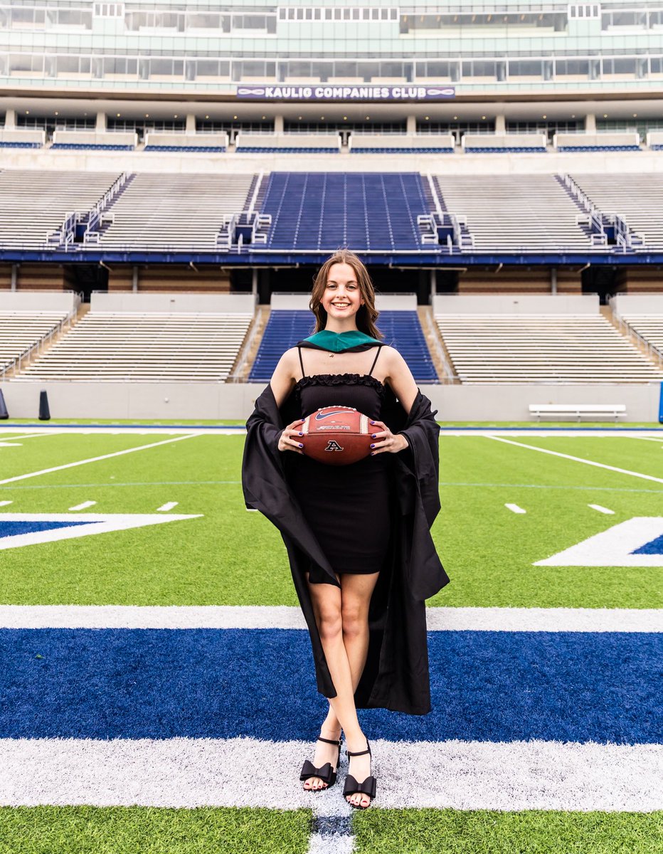 April__Trauba's tweet photo. Blessed to have graduated from the University of Akron with my Master’s in Sports Science &amp; Coaching! 

#GoZips https://t.co/7H2l8jNeav