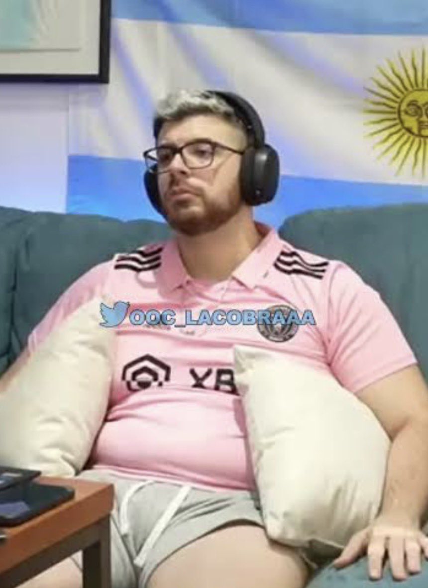 <a href="/lautarodeIcampo/">LACOBRAAA</a> Cobrix, cobrix, cobrix… te daría ánimos, pero eres hincha de varios equipos así que no pasa nada, mañana apoyas a otro y ya jaja