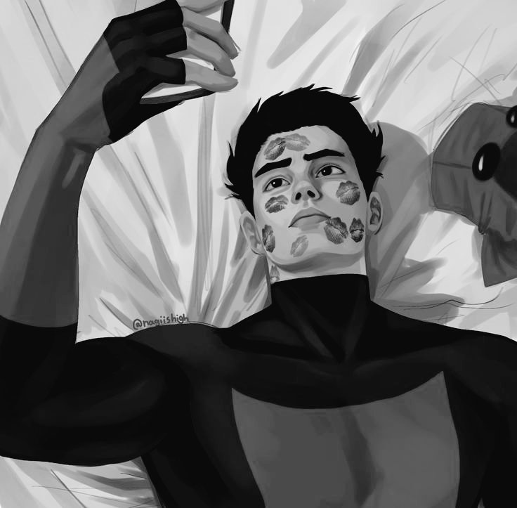 ALIPENNYWORTH's tweet photo. 🖤💙 https://t.co/X89YIwUSH7