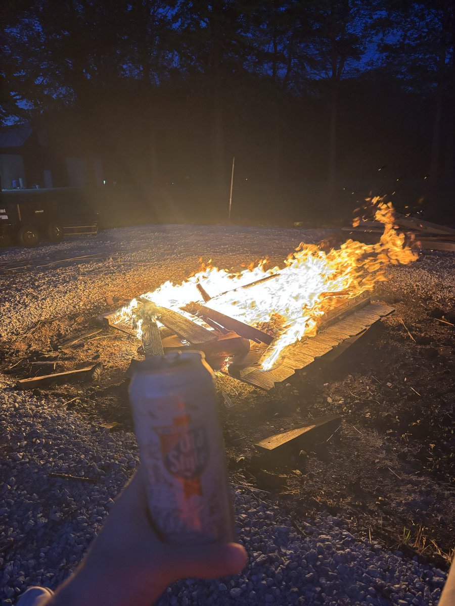 JordanScottLova's tweet photo. This is what they call #peak #anyoneboozin https://t.co/h2QZTkSXmu
