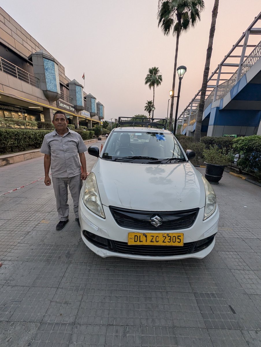 naveen_doc's tweet photo. @UberIN_Support Delighted to share my exceptional experience in car cleanliness yesterday. Interrogational standards. Please use this driver as an example fort others. Have taken photos and done social media sharing with his permission. https://t.co/QlSVvGJx0S