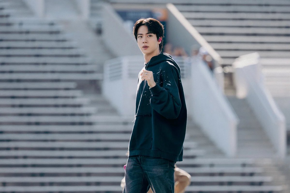 All for Jin tweet media