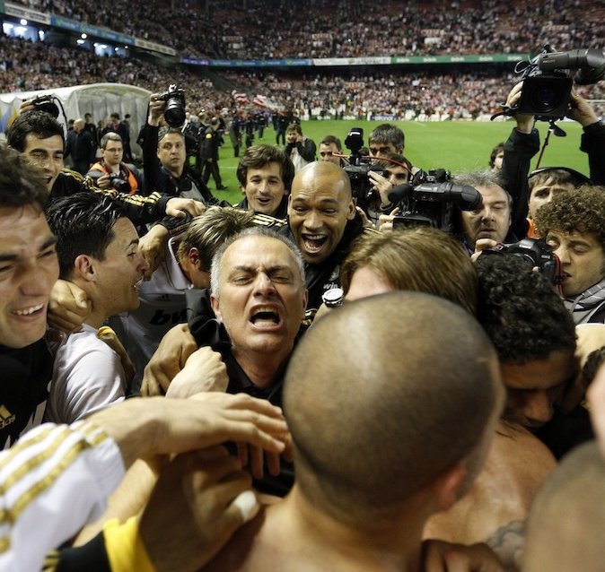 Vi ganar múltiples Champions al Real Madrid en repetidas ocasiones y en distintas décadas

Pero lo que sentí los tres años con Mourinho no lo sentí jamás, y pensaba que no lo volvería a sentir

Pero Dios es misericordioso. Y nos lo va a traer de nuevo. Bendito sea el Señor. Amén