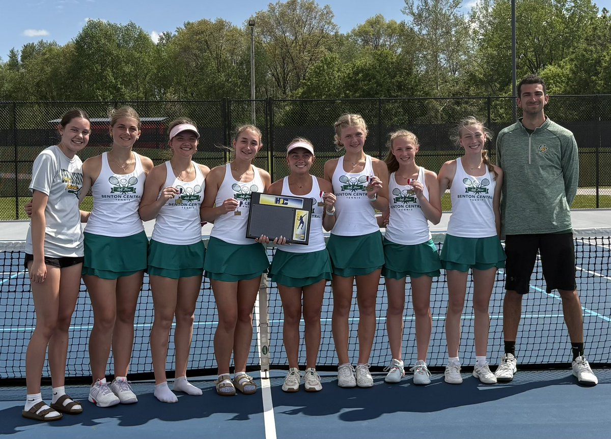 BC_BisonAD's tweet photo. 🎾🏆 Hoosier Conference Champions! Congratulations to our Girls Tennis team on winning the HC Tournament today!

🥇 1S Violet Hardebeck – All-Conference
🥇 2S Emma Hinds – All-Conference
🥇 3S Taryn Klemme – All-Conference
🥇 1D Olivia Hardebeck/Skyler Smith – All-Conference https://t.co/ow5T22mNLB