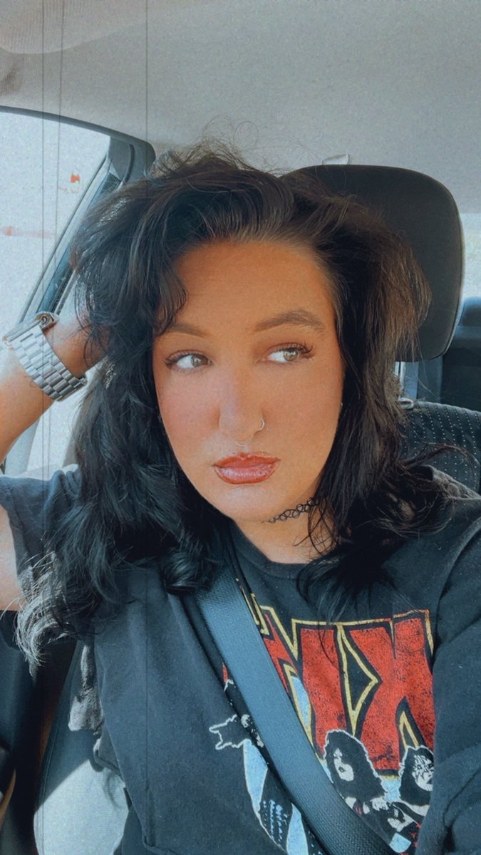 WhoIsAshleyA's tweet photo. POV: you get a wolf cut and immediately develop a superiority complex. Felt cute, might delete later, but the self tanner is carrying this operation.

What’s one beauty move that always makes you feel instantly hotter? #selfcare #haircut #wolfcut #selftanner #makeup #beauty https://t.co/kBiFIm4XKl