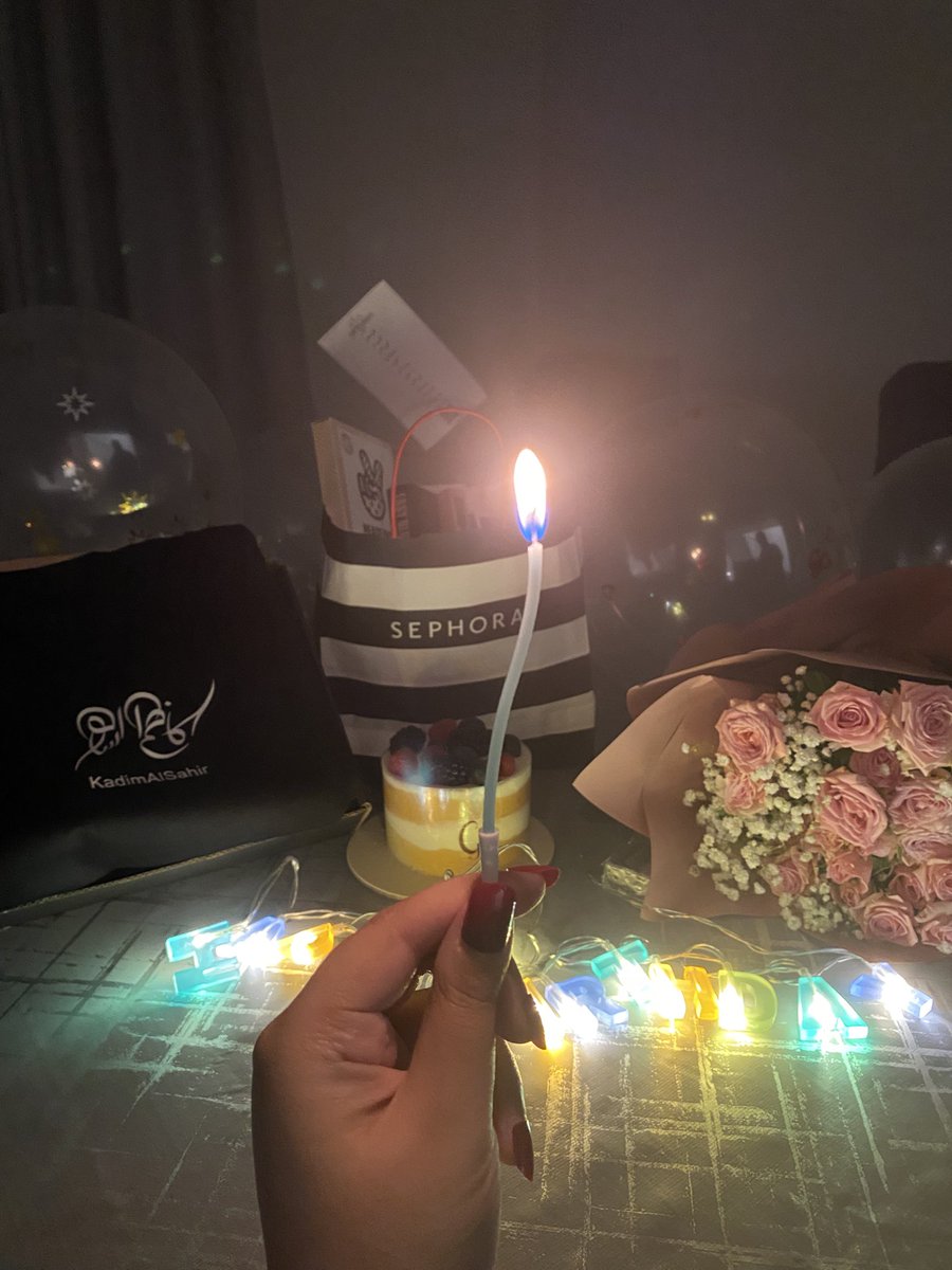 caesar4444's tweet photo. Happy birthday to my 🥳🥳🎊🎉🎊 https://t.co/VREBhJE89A