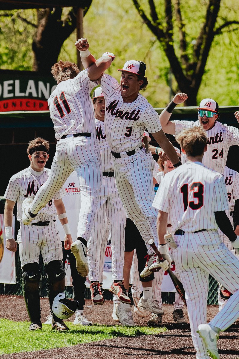 PrepBaseballMN's tweet photo. Game 2

Monticello Vs. Big lake

📸⬇️ https://t.co/RXFWrYltLB