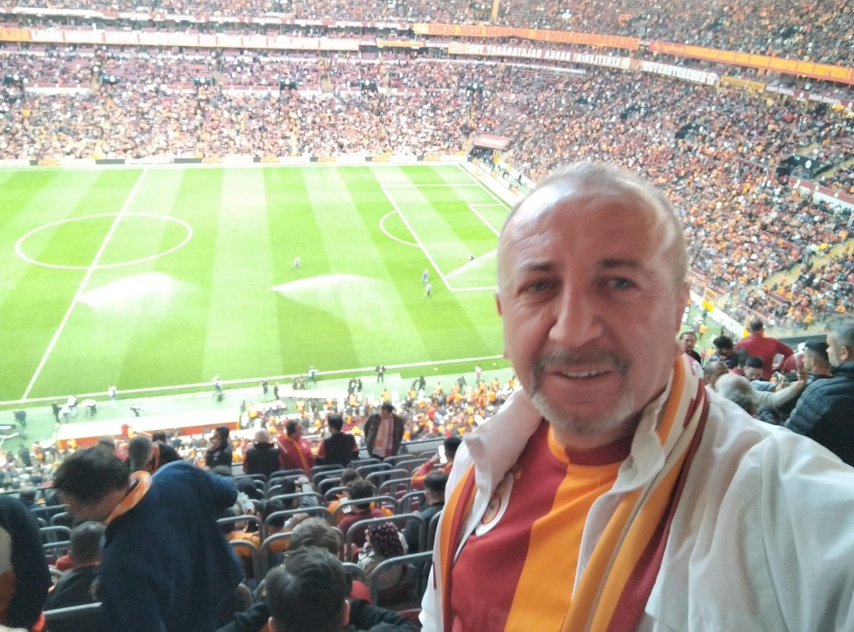 05kccetin's tweet photo. Şampiyon Galatasaray ♥️💛 https://t.co/aolbVKqMja