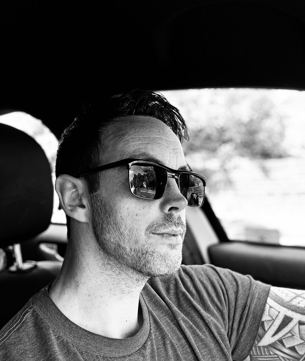 PaulnotBrian's tweet photo. Quote this with a picture of you with glasses on https://t.co/GsexMgruuN