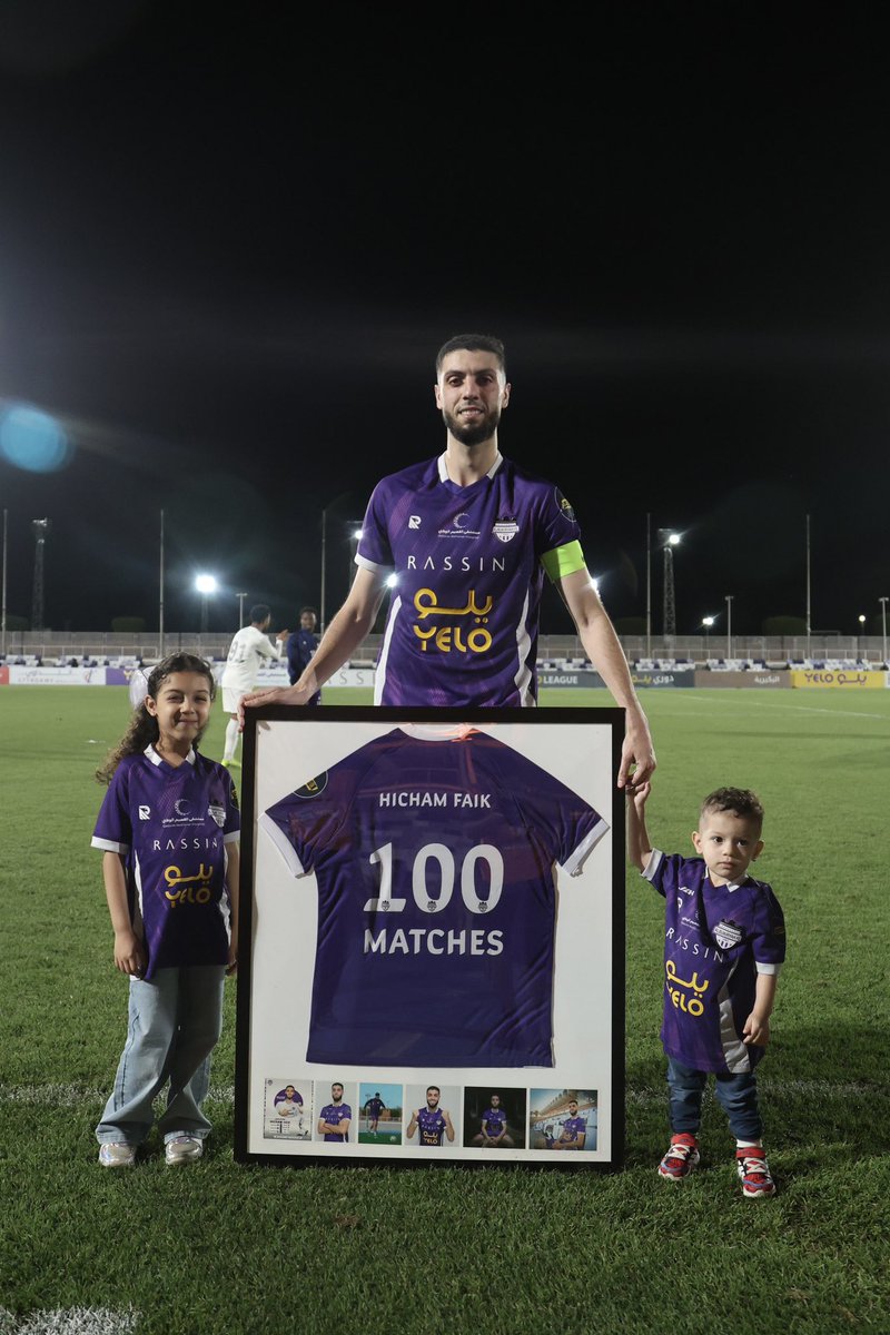 ALBUKIRYAH_FC's tweet photo. نجمنا " هشام فايق " يواصل مسيرة العطاء مع البنفسجي ويصل للمباراة رقم 100 أمام الفيصلي.

تهانينا.. ونتطلع لمزيد من العطاء والنجاح 👏🏻💜

#نادي_البكيرية | #البكيرية https://t.co/CMgXfpDmL4
