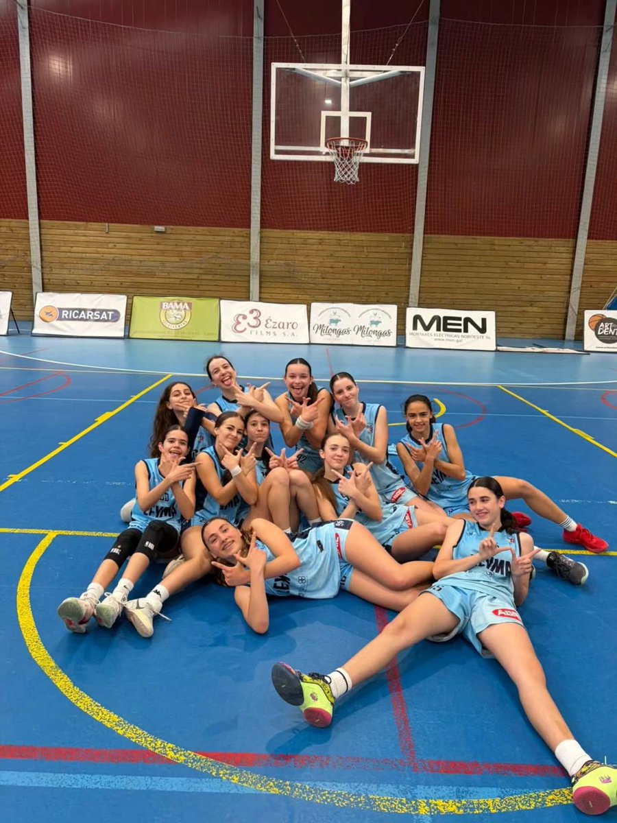 pabloabuin's tweet photo. Ellas y ellos son Top 4 de Galicia infantil!! Enhorabuena a todo el club @EstudiantesLugo por el trabajo!! Orgullo! https://t.co/qmtKtgyXLn