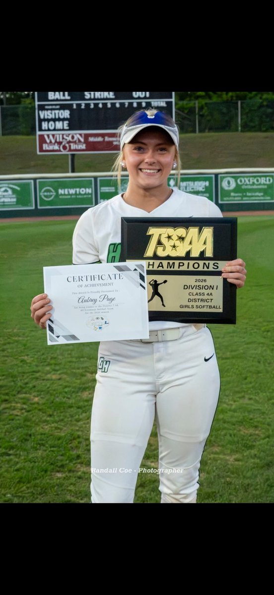 aubreypage2029's tweet photo. Division 7-4A District Champions!! I am beyond proud of my team and cannot wait to compete in Regionals next week! I am also honored to receive an All District Freshman Team award. Here are my stats from this season so far: IP-52.2, ERA- 2.127, W/L-8-0💚#DNLU https://t.co/Fo0lrUkTbk
