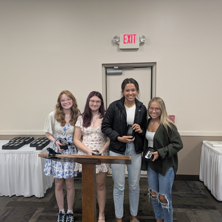 EastJacksonCS's tweet photo. Congratulations to our outstanding student athletes who were honored this week at the Cascades Conference Scholar Athlete award ceremony! 

#LookEast #TrojanProud #EJCS #CascadesConference https://t.co/9qrYGuVJ4d