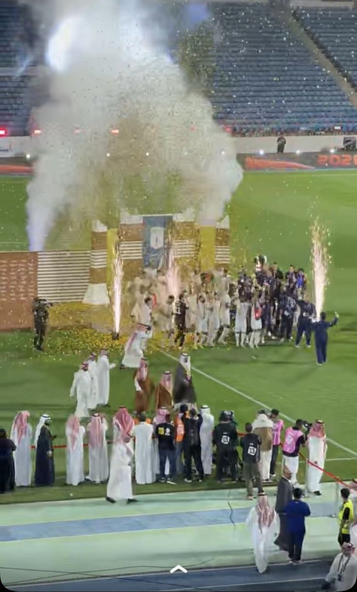 binaziz11's tweet photo. زعيم الجنوب 
بطل #دوري_يلو السعودي 
ألف مليون مبارك لمنطقة #عسير من اميرها ونائبه الى اصغر مشجع. ابها تموج فرحتاً بعودة #نادي_أبها الى دوري الكبار. هذه العوده كانت امنيه وحلم وتحقق بفضل الله ثم دعم امير عسير وسمو نائبه وجهود الإدارة والجهاز الفني والإداري.  بحول الله وقوته سيستمر هذا التميز في دوري روشن. اقترح تغيير شعار النادي. والحمد لله رب العالمين. @abhaFC 
#صعود_عسير #صوت_ابها