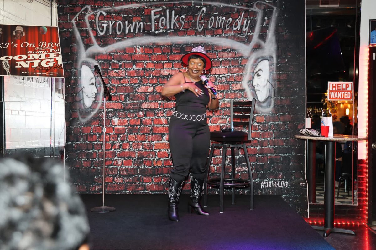 MSARKANSAS09's tweet photo. Thanks For All The Love St Louis Missouri And Surrounding Areas Yes SOLD OUT Comedy Show Much Love To My Host Feature And Opener We Came And Delivered 🎭🎤🥰⭐️🙏 https://t.co/py7ClSKpnb