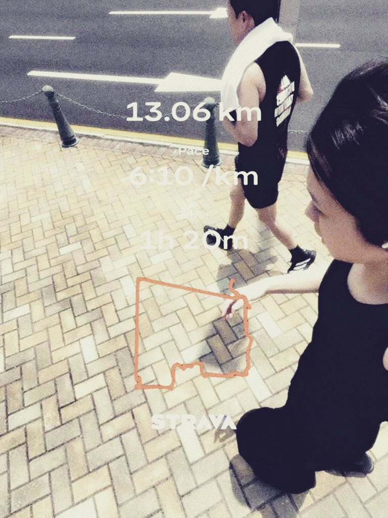 bolaroan's tweet photo. ᅠ

          [📹 ۫]. . . ﹫ #PAENG 𝗦𝗡𝗦 𝗨𝗣𝗗𝗔𝗧𝗘
　　  ⓘ　 05  \  10 \  2026　|　05:25
 
``` 　  morning run done! 👏🏻 met a cutie on the way back and had to stop for a quick bfast date 🐈🐾  
ᅠ
ᅠ https://t.co/ytNVdN5gZk