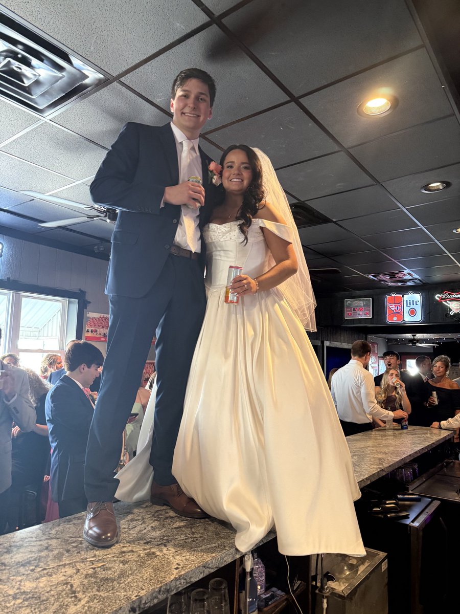 fishmos1's tweet photo. Mo's would like to thank Tyler and Tori for stopping up on there big day! https://t.co/9kzVUuKIX4