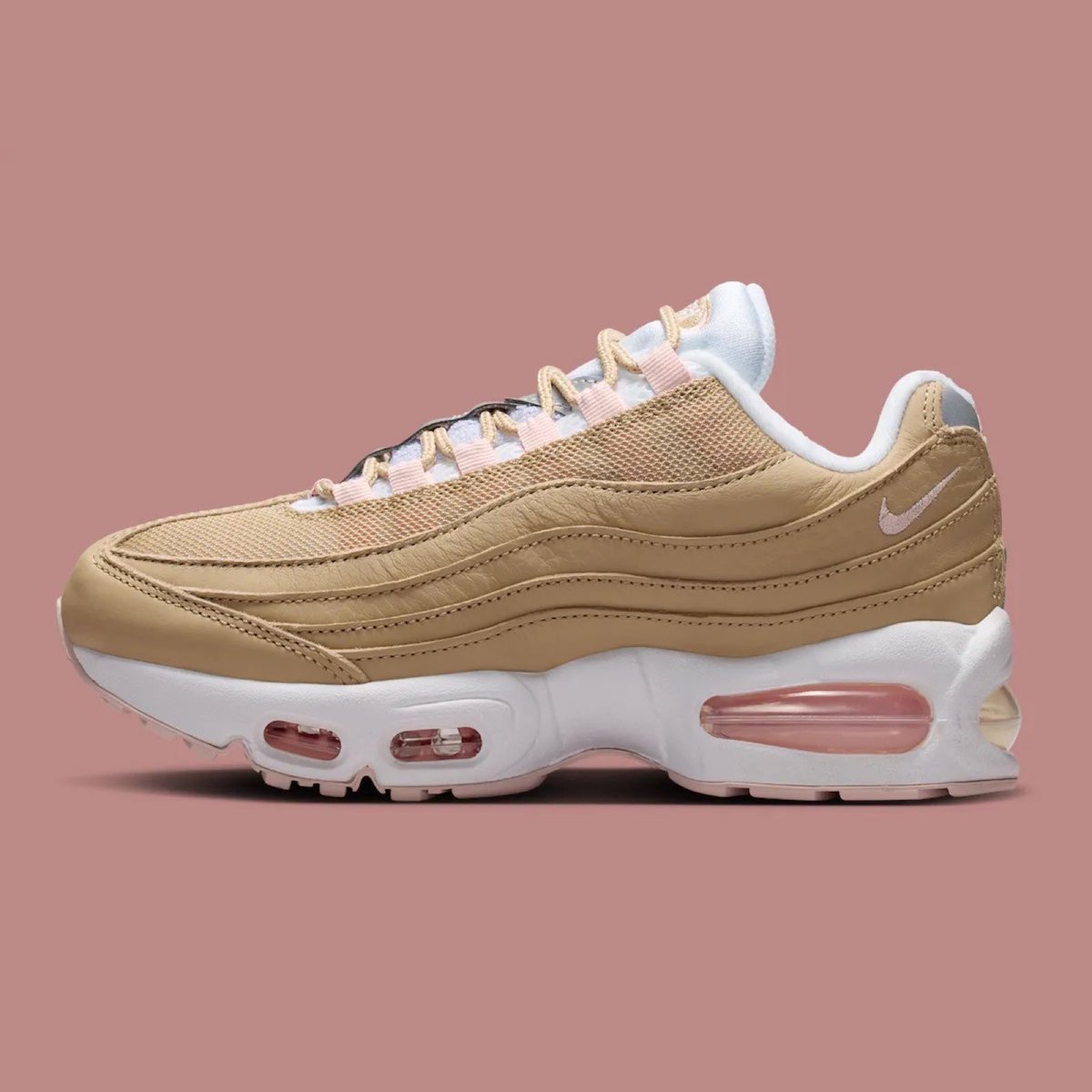 JustFreshKicks tweet media
