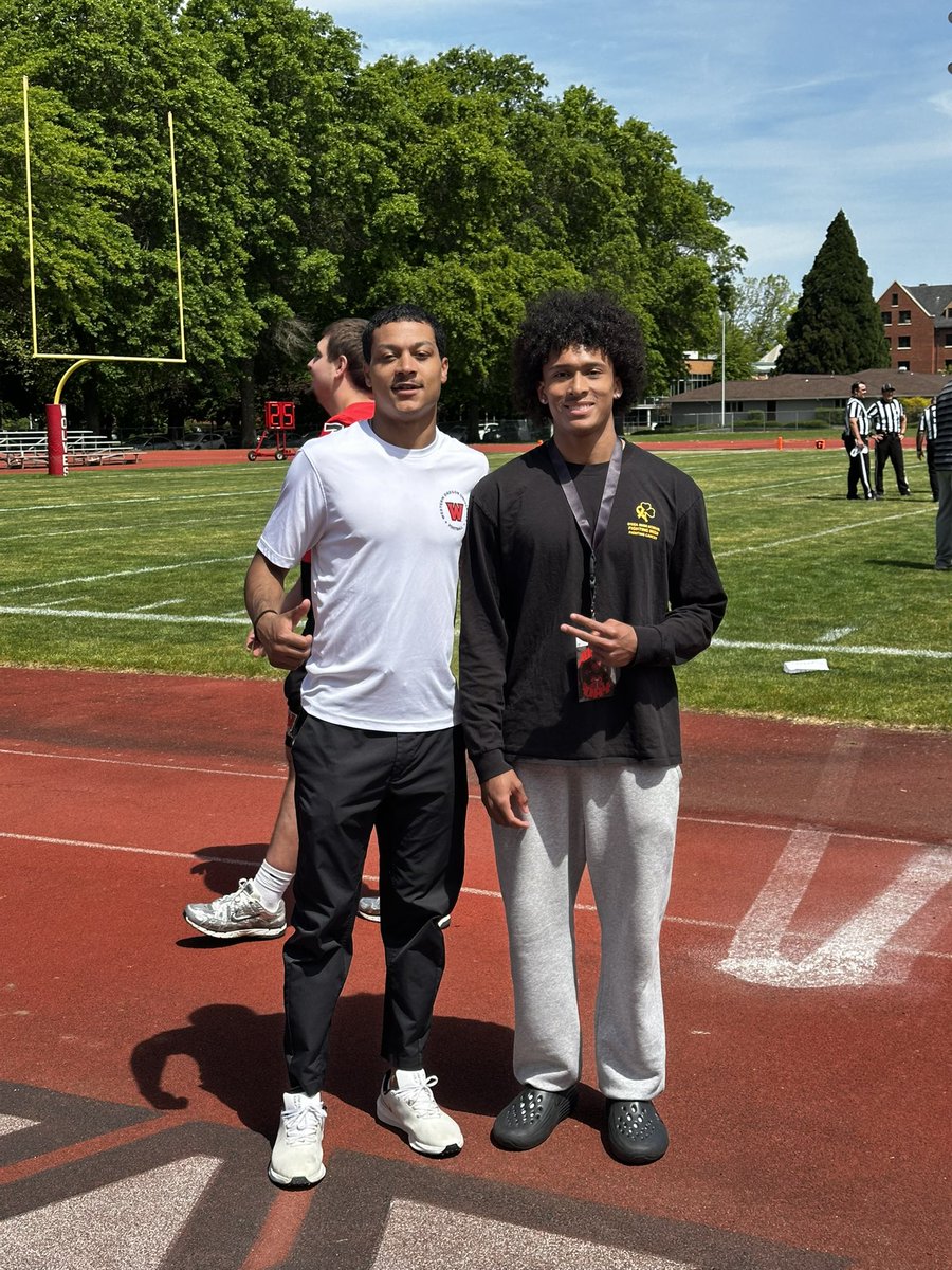 Rayclrk3's tweet photo. Thank you to @WesternOregonU @TheCoachJMarsh and @CoachSmalleyWOU for having me out there for the junior day and spring game. I had a great time and can’t wait to be back out there soon!!! https://t.co/9c4gLGv9Ne
