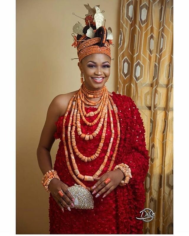 Edo brides too OMG i used to love seeing them pictures with P-square, Tiwa and Bracket songs on YouTube 😆