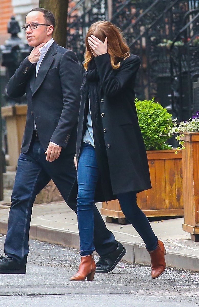 emma stone throwbacks| fan account tweet media