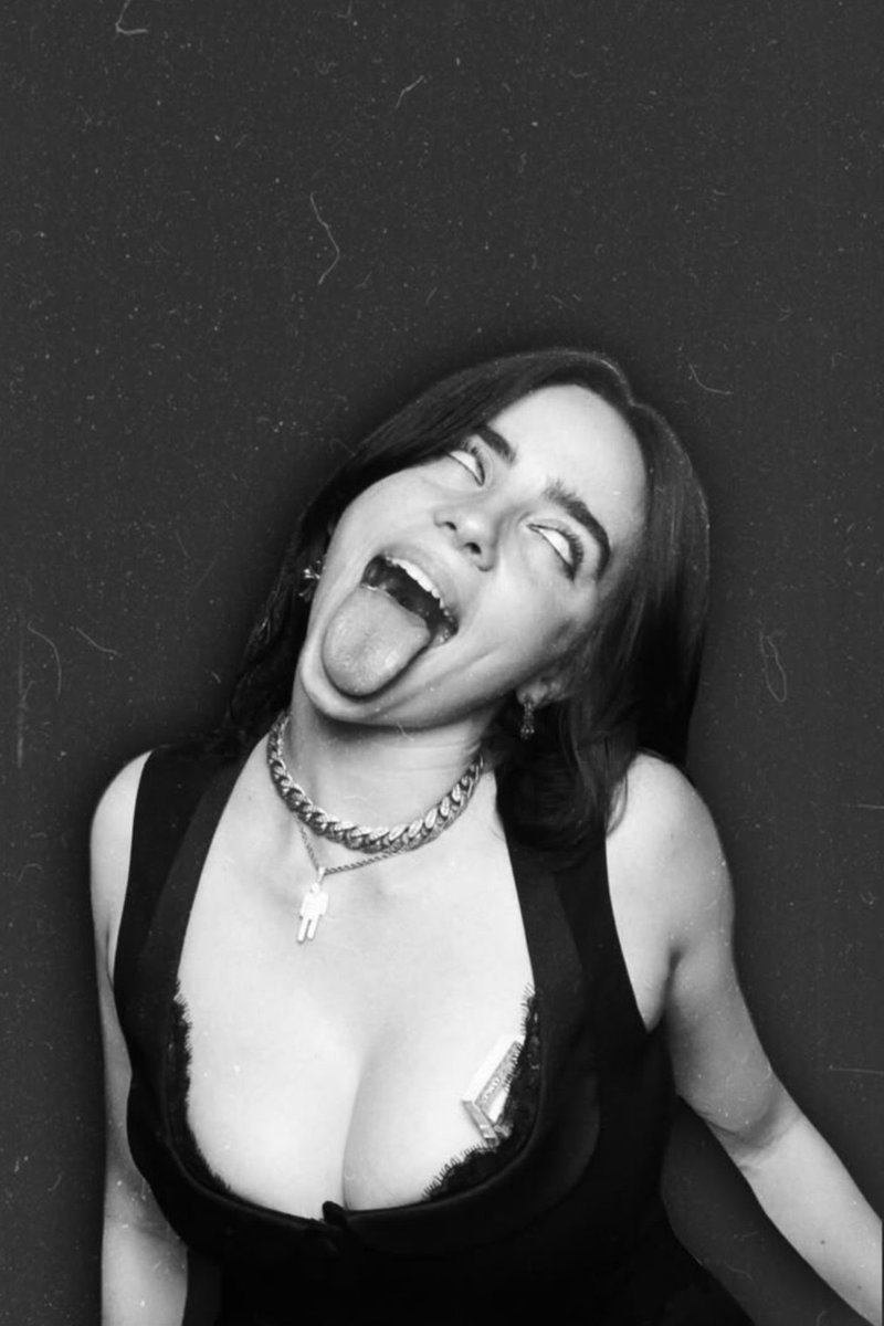 billiesource's tweet photo. She has a perfect body 🥵 https://t.co/4o6okHps91