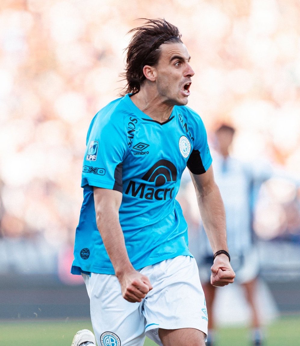 AquinoFelipe_'s tweet photo. #Belgrano fue mejor que #Talleres y se llevó un clásico histórico. El Pirata eliminó a la “T” del Torneo Apertura. Golazo de #Metilli, previamente iniciado con una gran acción de #Passerini. ¿Qué pasará con Tévez?: Por ahora, nada; Veremos. https://t.co/64KdBndRQv
