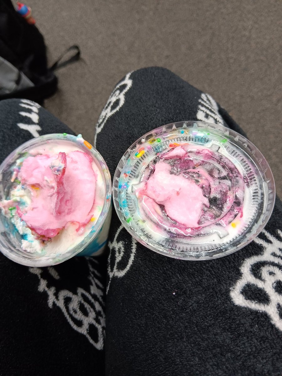 kiddo 🧁 tweet media