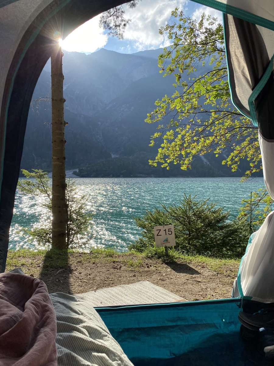 greenvibe's tweet photo. Waking up to this view is the best kind of luxury. https://t.co/w4s1M17kYz