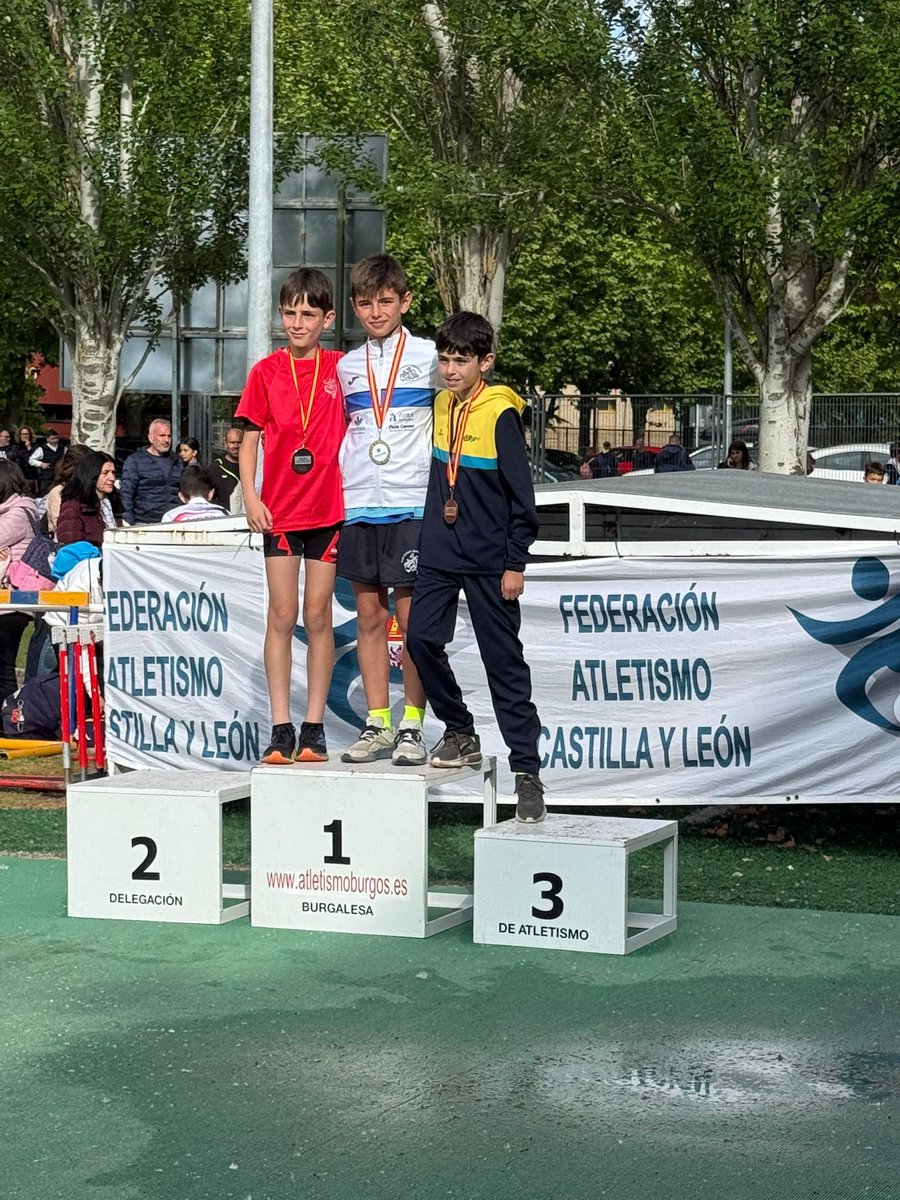 puenteromanillo's tweet photo. CTO AUT SUB12 y SUB14. Burgos 
Matías Martínez 🥇Disco 31.97 y 🥈Peso  10.18 SUB14. Lucas Leguey 🥇1000ml 3.19.11 y 9 - 60ml 9.06 SUB12. Carla Saornil 4-60ml 90.9 y 6-500ml 1.34.89 SUB12. Rocío Martínez 7-500ml 1.34.95 SUB12 y Adrián Galindos 19-1000ml SUB14 3.23.13 https://t.co/T1gFyJXIlb