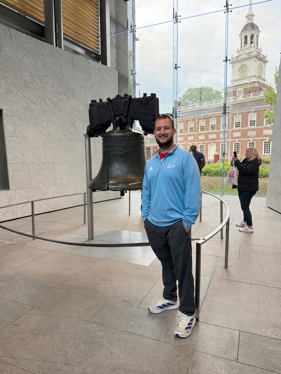 4stephenf's tweet photo. Turns out that it’s not always sunny in Philadelphia https://t.co/z8Qbu70Cdg