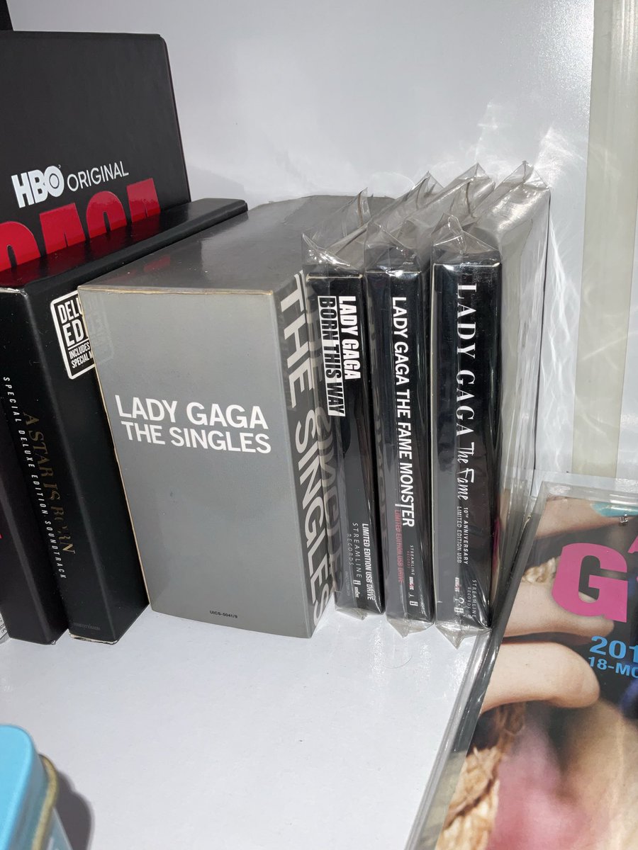 FhelipePortilla's tweet photo. @gagadaily 🖤🖤🖤 https://t.co/Ka4h63gchU