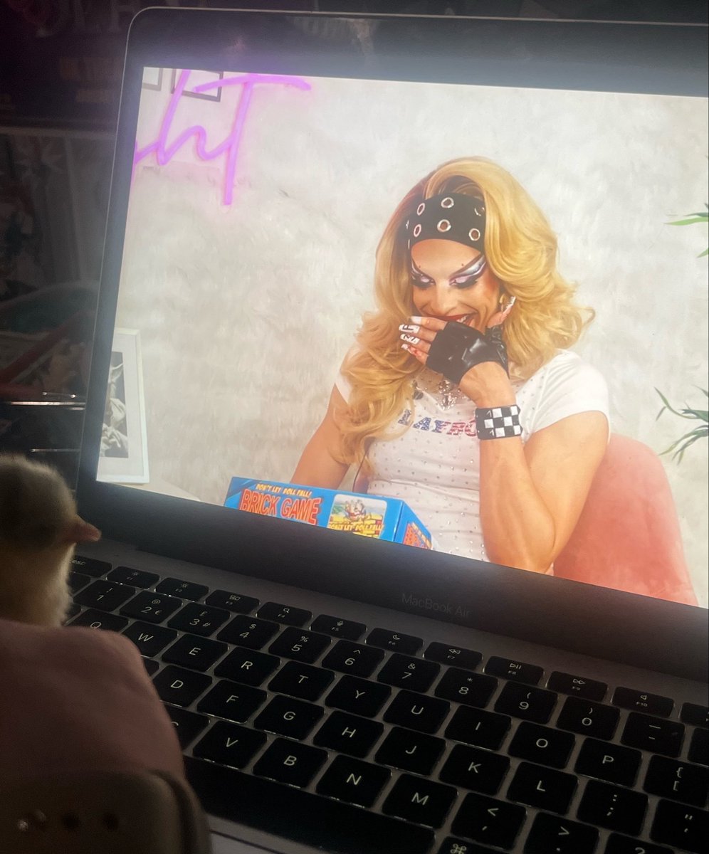 333thrones's tweet photo. teaching them young (could this be the first chick to ever watch gitms featuring @PaigeThreeDrag???) https://t.co/fcjEbxrRmk