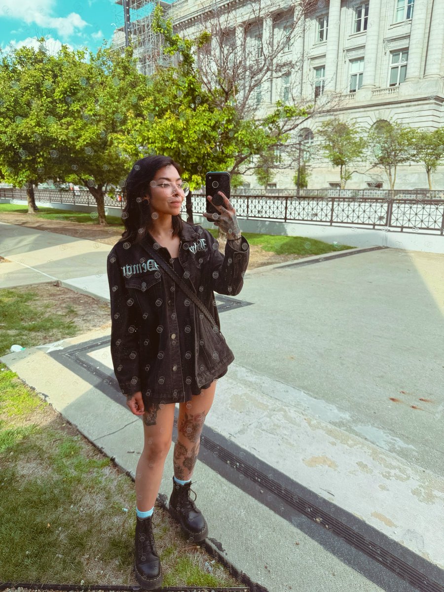 AileenSenpai 🦋✨ tweet media